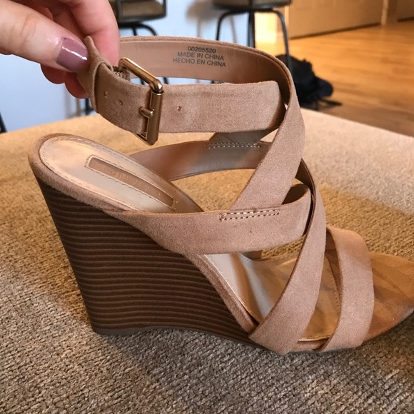 tan strappy wedges